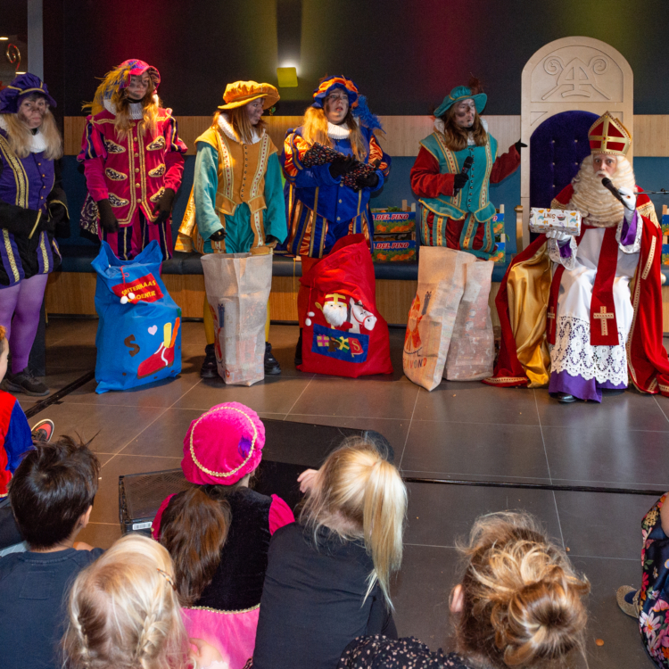 Sinterklaasbezoek Staay